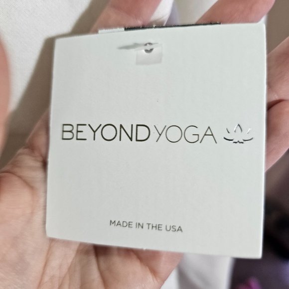 🏷️NWT Beyond Yoga Trek Pullover In Fresh Snow (White) - Various Sizes - Picture 11 of 15